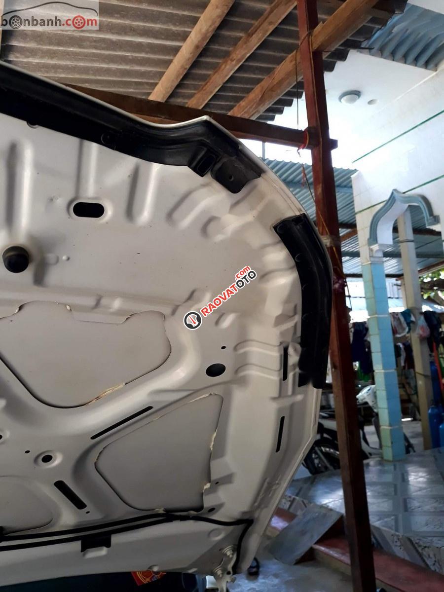 Bán Chevrolet Cruze LS đời 2014, màu trắng như mới, giá 412tr-5