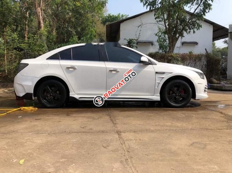 Bán Chevrolet Cruze 1.8 LTZ sản xuất năm 2014, màu trắng  -4