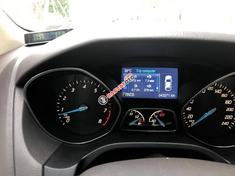 Bán xe Ford Focus Titanium sản xuất 2014, màu trắng, xe nhập-1