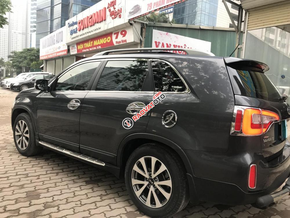 Bán xe Kia Sorento 2014, máy dầu, màu xám, biển Hà Nội-3