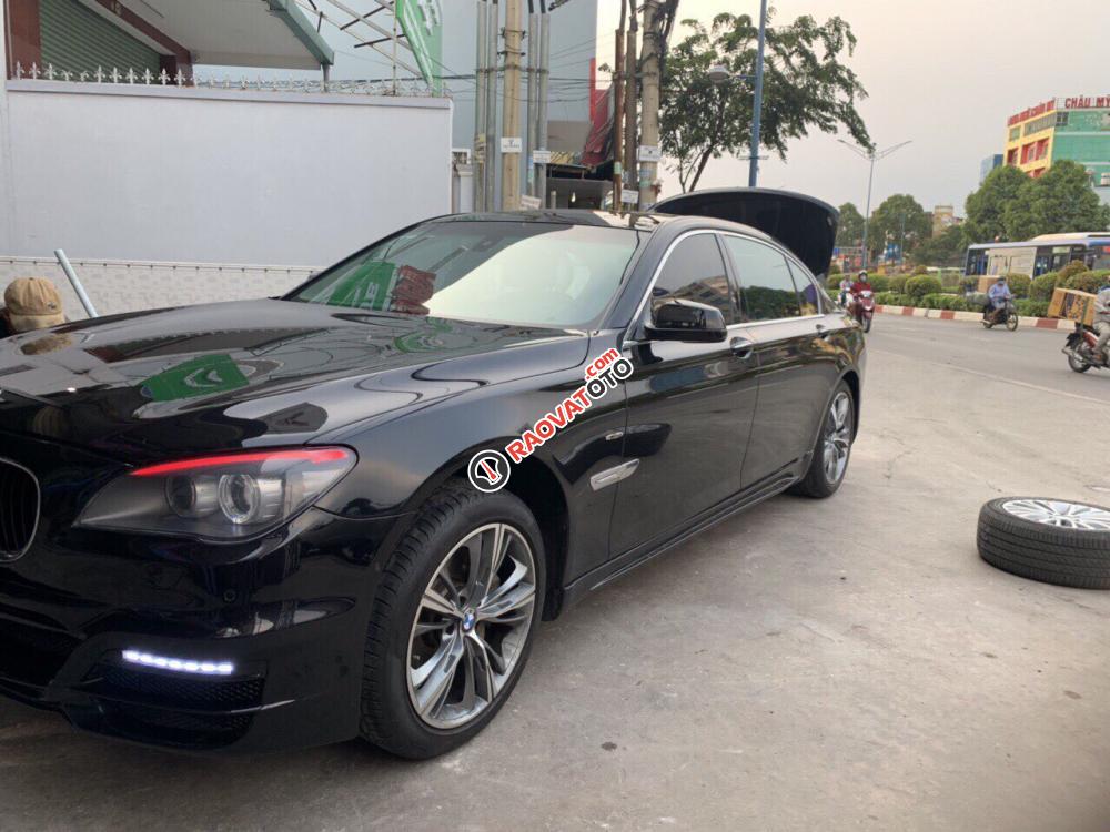 Cần bán BMW 7 Series 730Li năm sản xuất 2010, màu đen, nhập khẩu nguyên chiếc-5