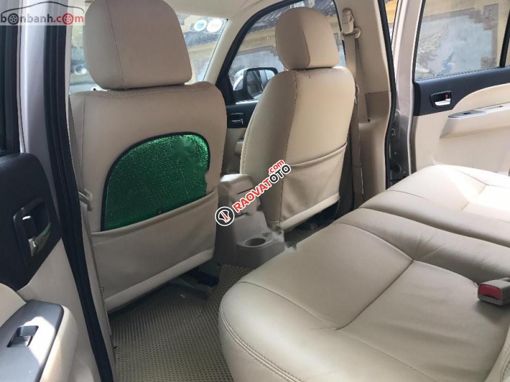 Gia đình tôi cần bán chiếc xe Ford Everet số sàn, máy dầu, sản xuất cuối năm 2013, màu vàng cát-3