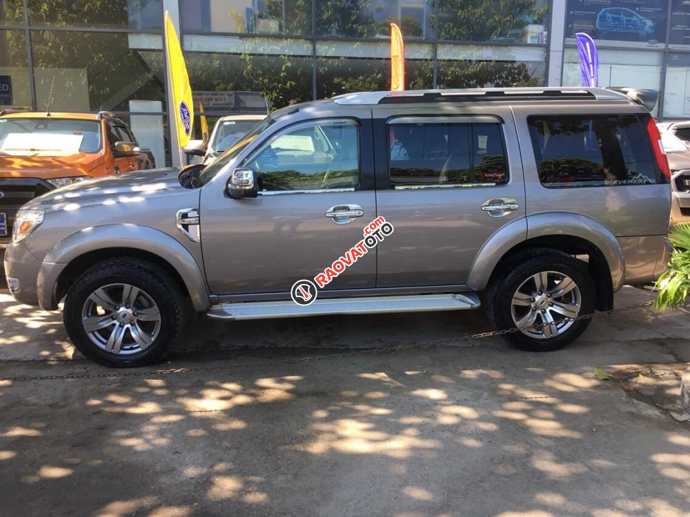 Bán Ford Everest đời 2011 màu xám, giá 565 triệu liên hệ ngay hotline: 0901267855 để có giá tốt nhất-3