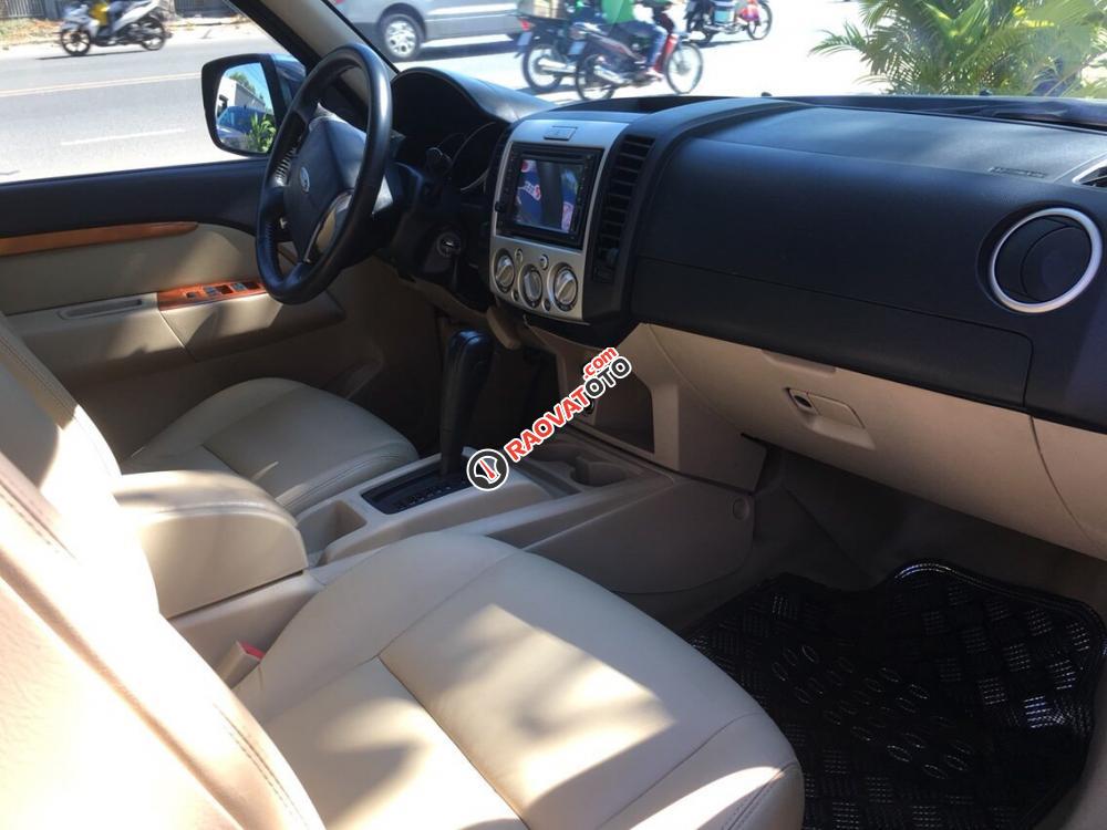 Bán Ford Everest đời 2011 màu xám, giá 565 triệu liên hệ ngay hotline: 0901267855 để có giá tốt nhất-1