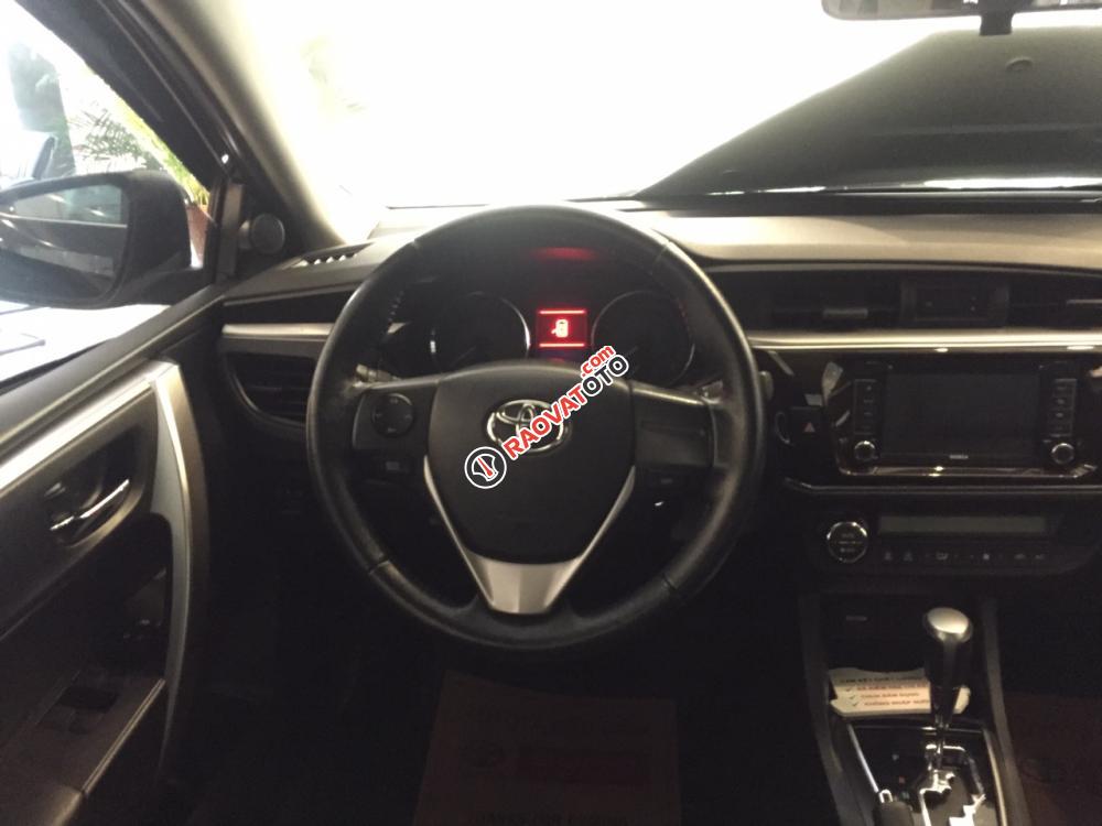 Cần bán Toyota Corolla altis 2015, màu đen-2