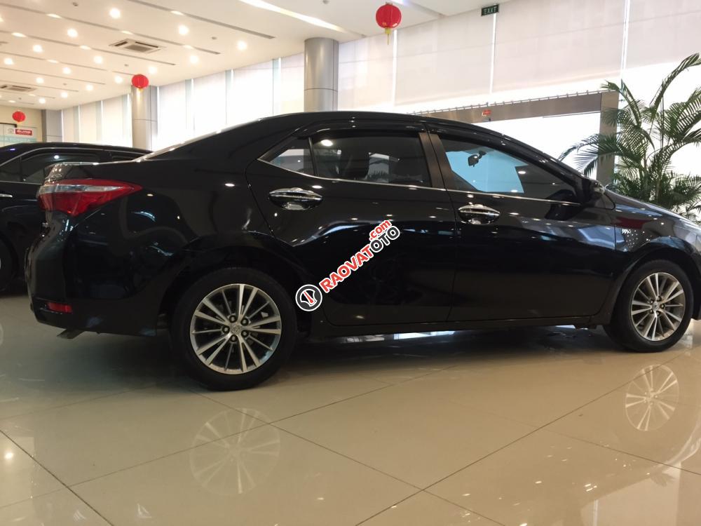 Cần bán Toyota Corolla altis 2015, màu đen-1