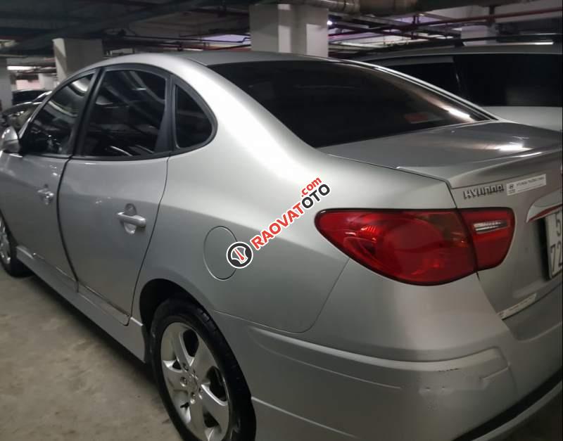 Cần bán xe Hyundai Avante 1.6AT đời 2015, màu bạc còn mới, giá 495tr-2