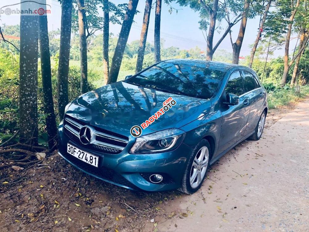 Bán Mercedes A200 năm 2014, màu xanh lam, nhập khẩu nguyên chiếc số tự động-3