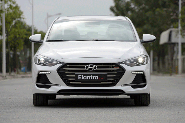 Hệ thống puli trên Hyundai Elantra tại Việt Nam bị nghi ngờ dính lỗi a1