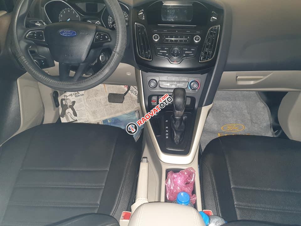 Bán Ford Focus Trend đời 2018, màu trắng, giá tốt-4