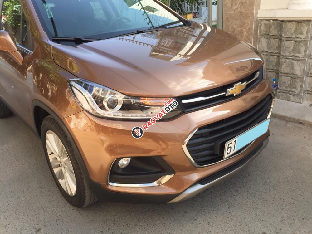 Bán xe Chevrolet Trax 2018 nhập khẩu Hàn Quốc, màu nâu-2