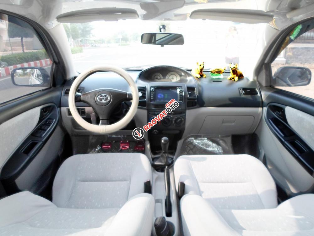 Toyota Vios dòng cao cấp G, SX 12/2005, lăn bánh lần đầu tháng 3/2006, mẫu mới, màu ghi bạc, xe mới như hãng-9