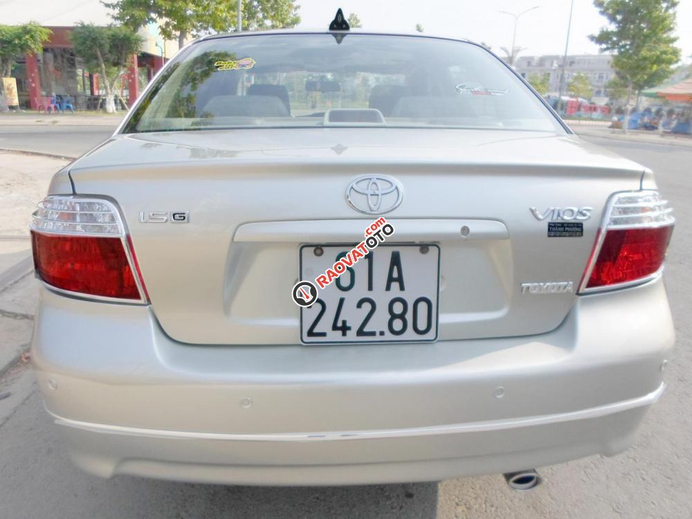 Toyota Vios dòng cao cấp G, SX 12/2005, lăn bánh lần đầu tháng 3/2006, mẫu mới, màu ghi bạc, xe mới như hãng-2