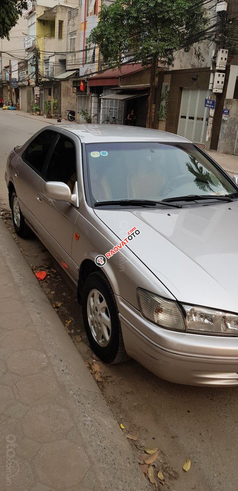 Bán xe Toyota Camry GLI đời 2001, màu hồng phấn-4