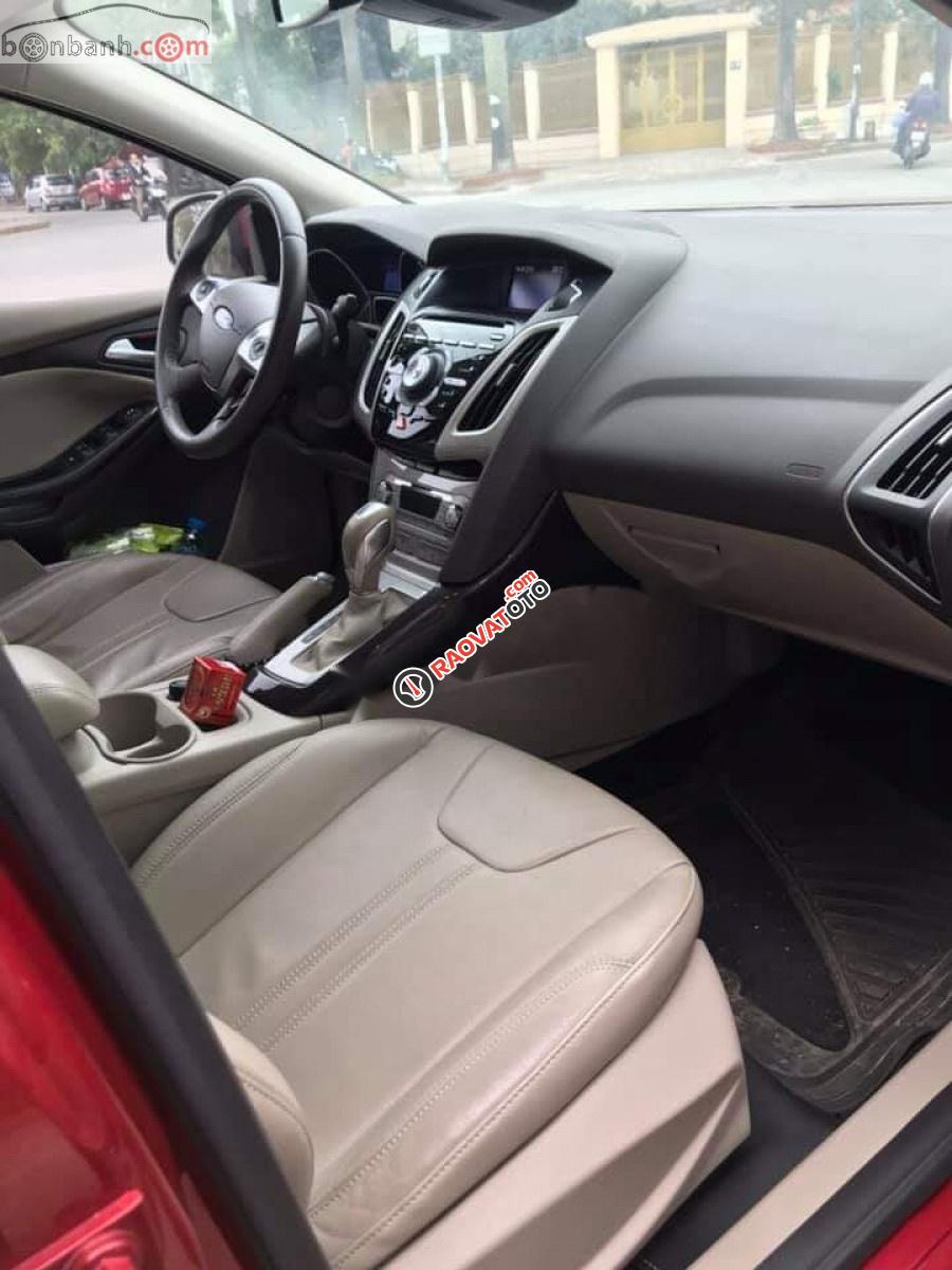 Bán xe Ford Focus 2.0 sản xuất năm 2015, màu đỏ, giá 550tr-0