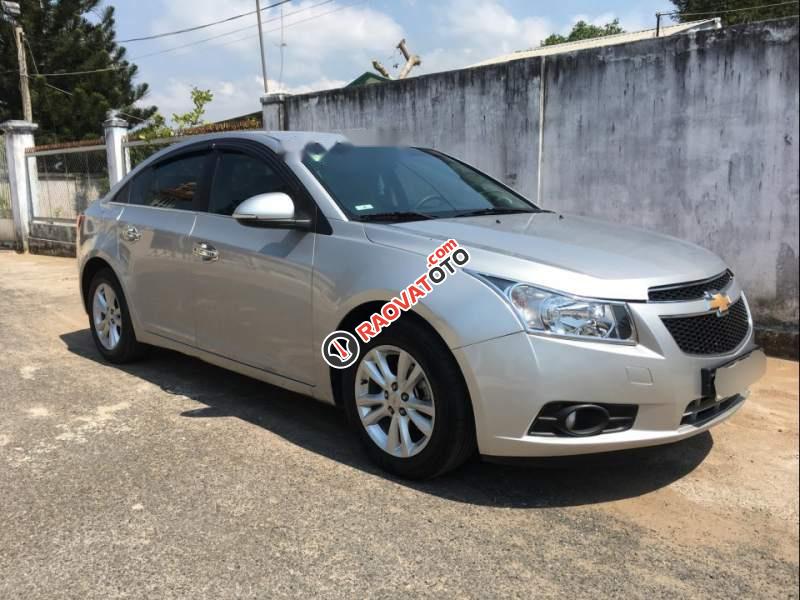 Bán lại chiếc Chevrolet Cruze LS sản xuất 2014, đăng kí tháng 2 năm 2015-0