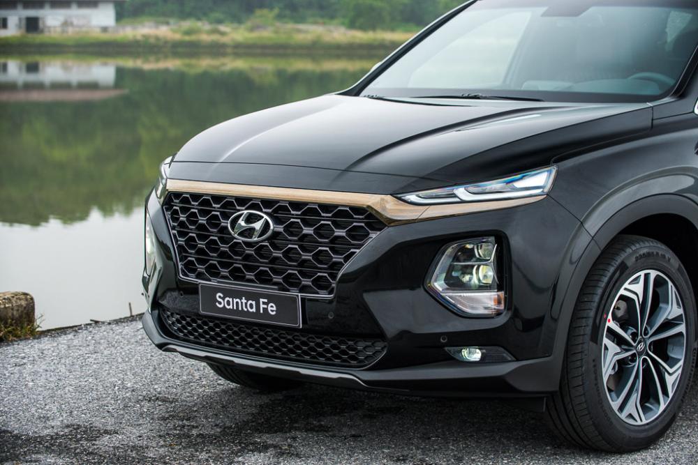 SantaFe 2019 | dầu Premium | màu đen giao ngay | Hyundai An Phú-0