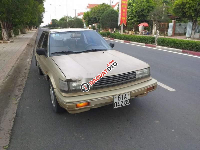 Bán lại xe Nissan Bluebird đời 1987, màu vàng, nhập khẩu-4