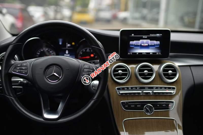Cần bán gấp Mercedes-Benz C250 sản xuất và đăng ký 2015, tên tư nhân chính chủ-1