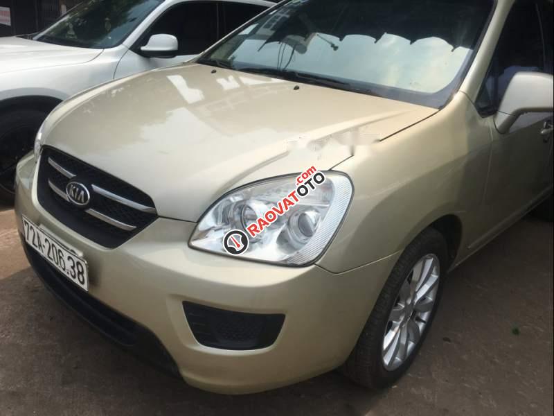 Bán ô tô Kia Carens LX năm sản xuất 2010, màu vàng số sàn, giá 265tr-1