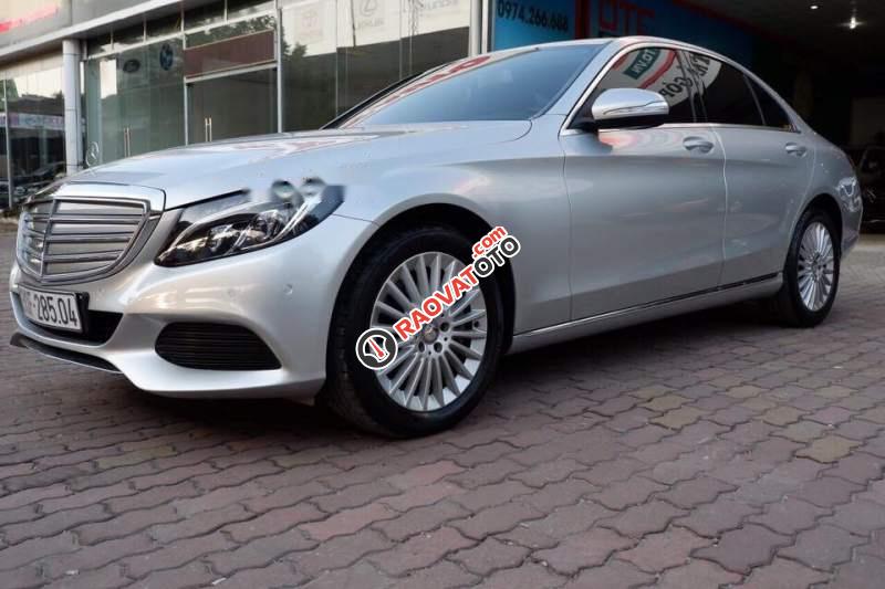 Cần bán gấp Mercedes-Benz C250 sản xuất và đăng ký 2015, tên tư nhân chính chủ-3