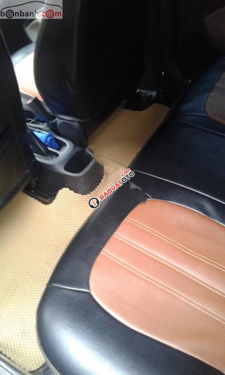 Cần bán lại xe Hyundai Grand i10 1.0 MT Base đời 2017, màu bạc còn mới-3