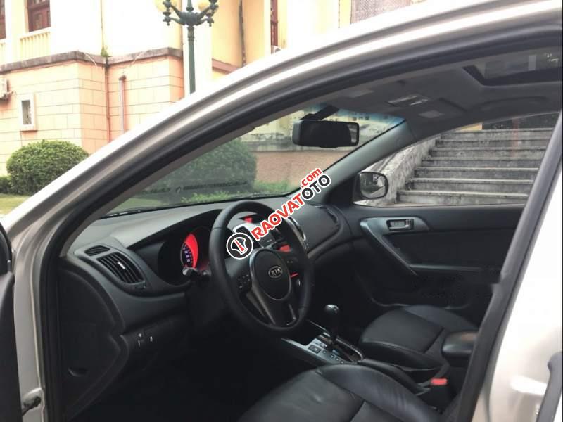 Cần bán Kia Forte Sli 2010, màu bạc, xe nhập-3