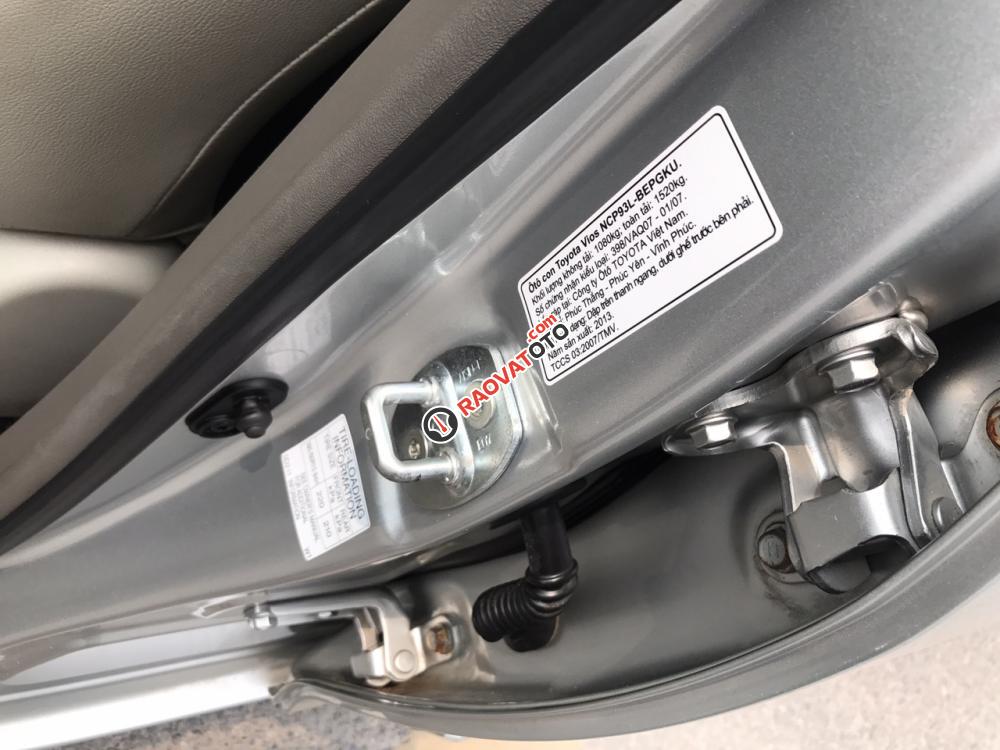 Bán xe Toyota Vios 1.5G năm 2013, màu bạc-16