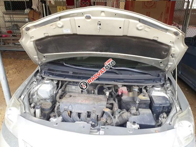 Bán xe Toyota Vios G 2011, màu bạc, xe gia đình -3