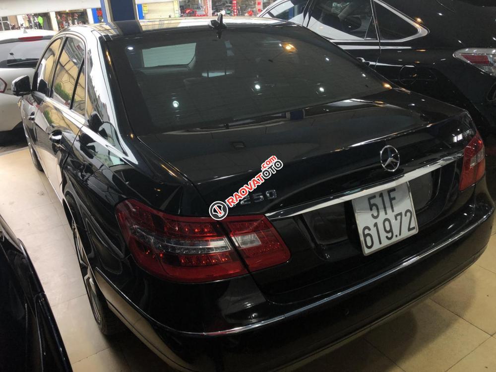 Bán Mercedes E250 đời 2011 màu đen, nhập khẩu nguyên chiếc-1