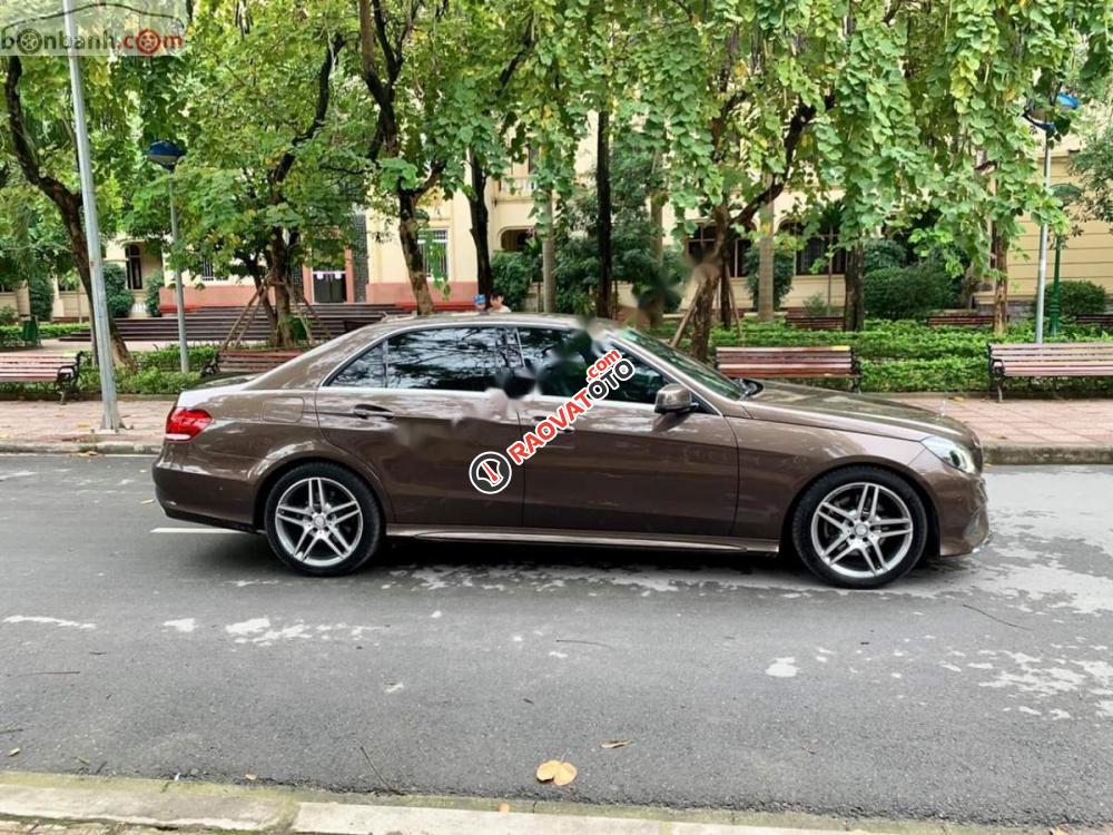 Bán Mercedes E250 AMG đời 2015, màu nâu như mới-7
