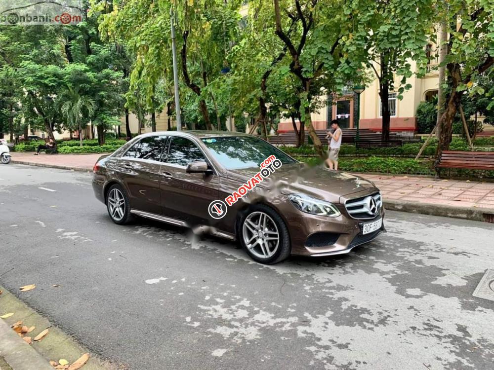 Bán Mercedes E250 AMG đời 2015, màu nâu như mới-9