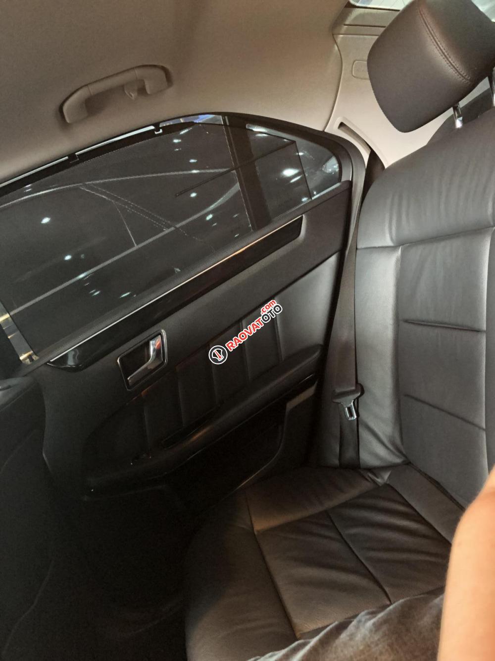 Bán Mercedes E250 đời 2011 màu đen, nhập khẩu nguyên chiếc-5