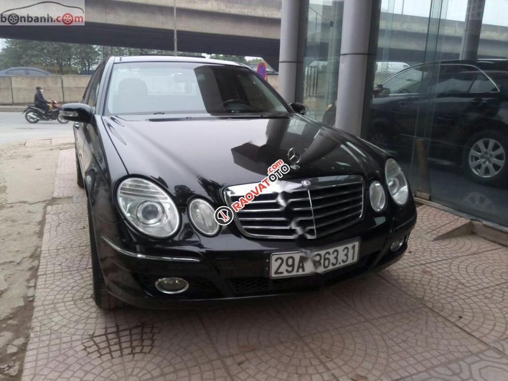 Bán xe Mercedes E280 sản xuất 2005, màu đen xe gia đình-0