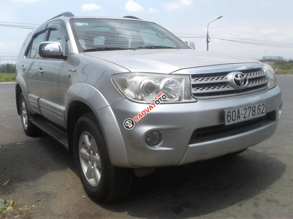 Toyota Fortuner V (số tự động 02 cầu) 9/2011, một chủ mua mới từ đầu-2