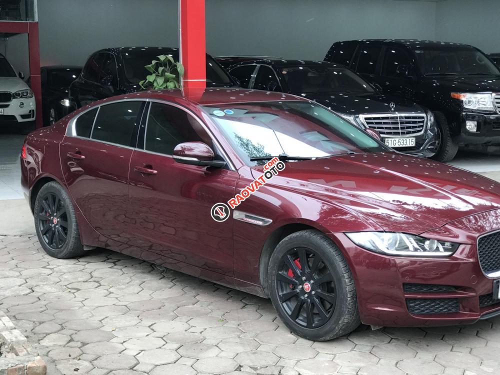Bán Jaguar XE sản xuất 2015 màu đỏ-1