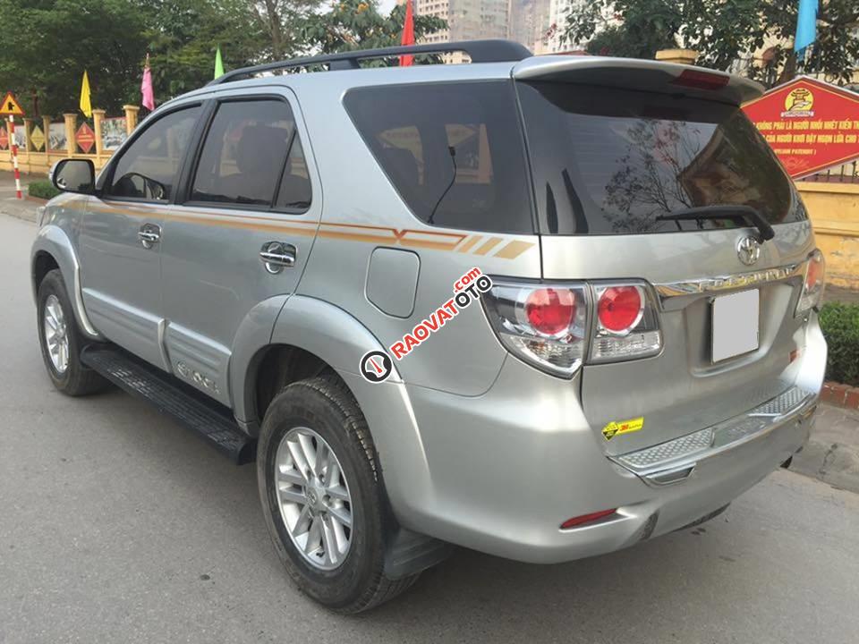 Bán Toyota Fortuner V đời 2014, màu bạc, giá chỉ từ 667 triệu-1