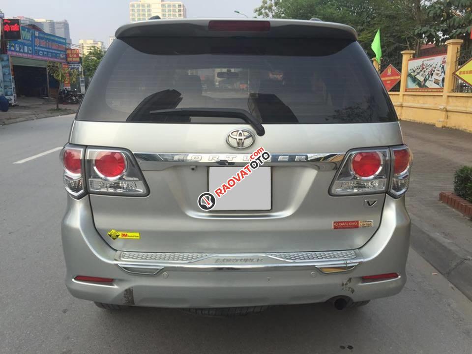 Bán Toyota Fortuner V đời 2014, màu bạc, giá chỉ từ 667 triệu-3