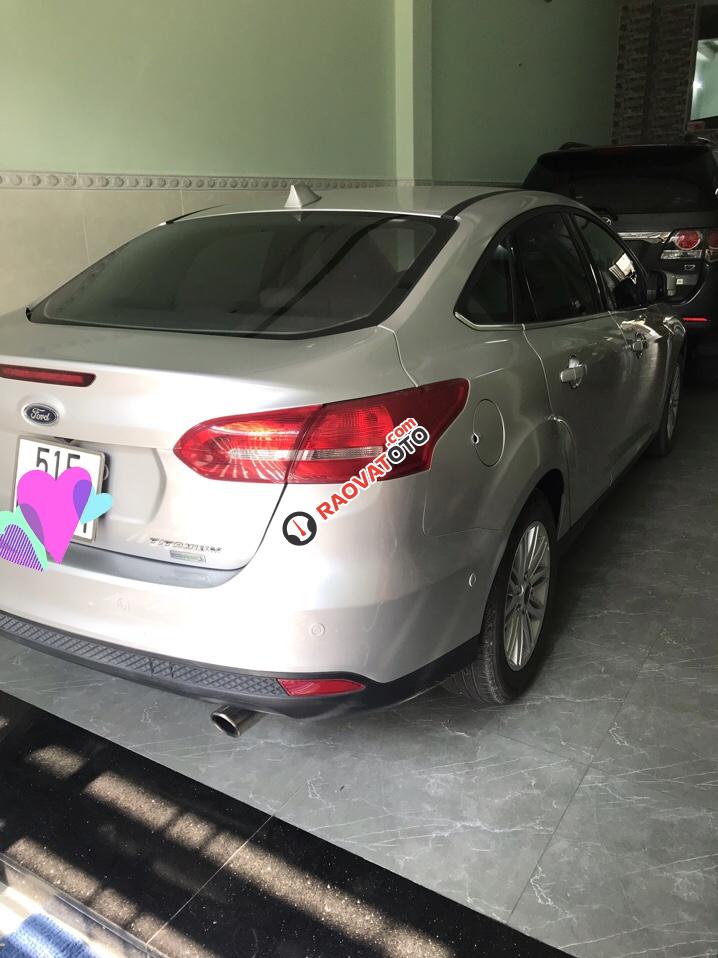 Cần bán Ford Focus Titanium sản xuất 2016, màu bạc-1