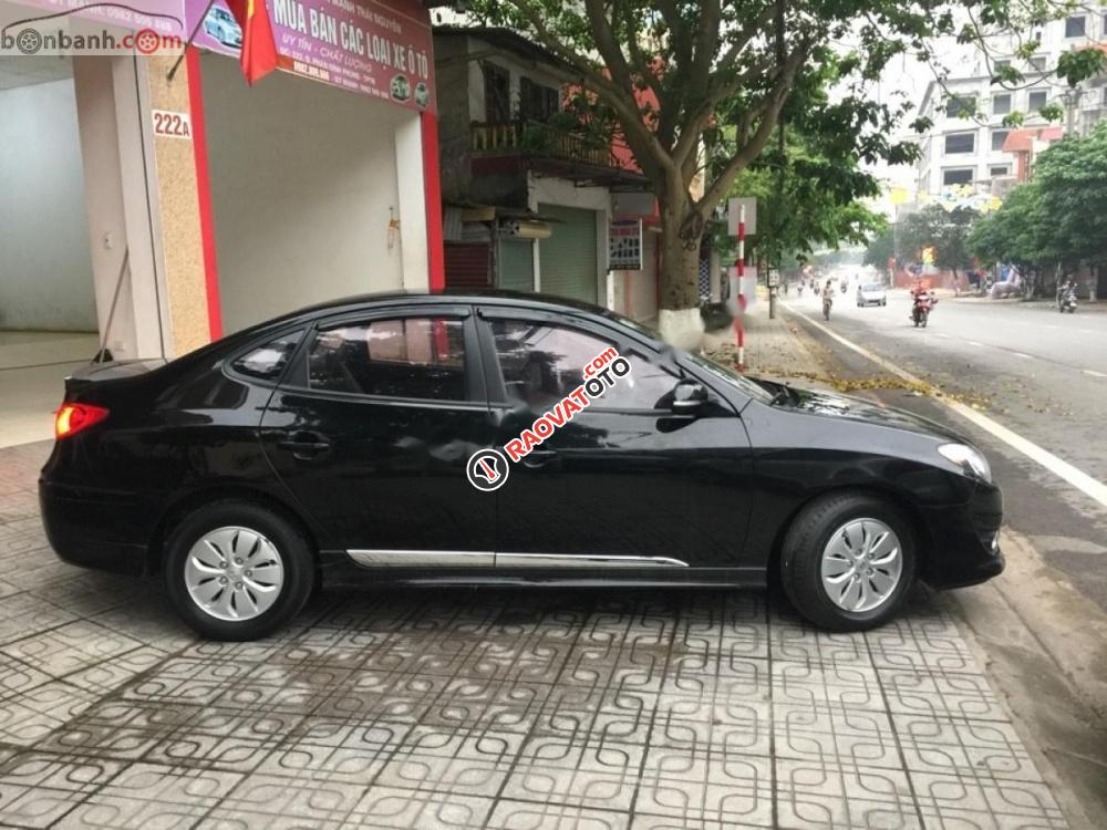 Bán xe Hyundai Avante 1.6 MT năm 2013, màu đen như mới-7