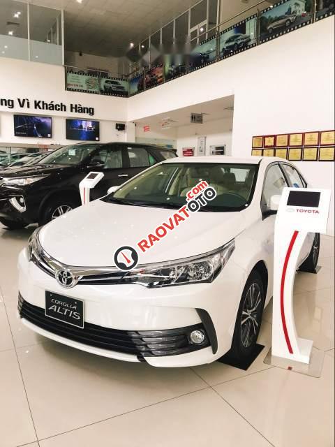 Cần bán xe Toyota Corolla Altis 1.8 CVT đời 2019, màu trắng, 761 triệu-0