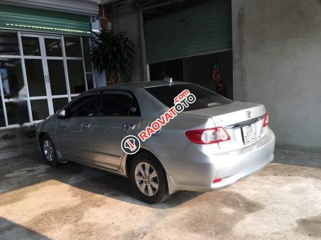 Bán Toyota Corolla Altis 1.8G sản xuất 2011, màu bạc xe gia đình, 545 triệu-2