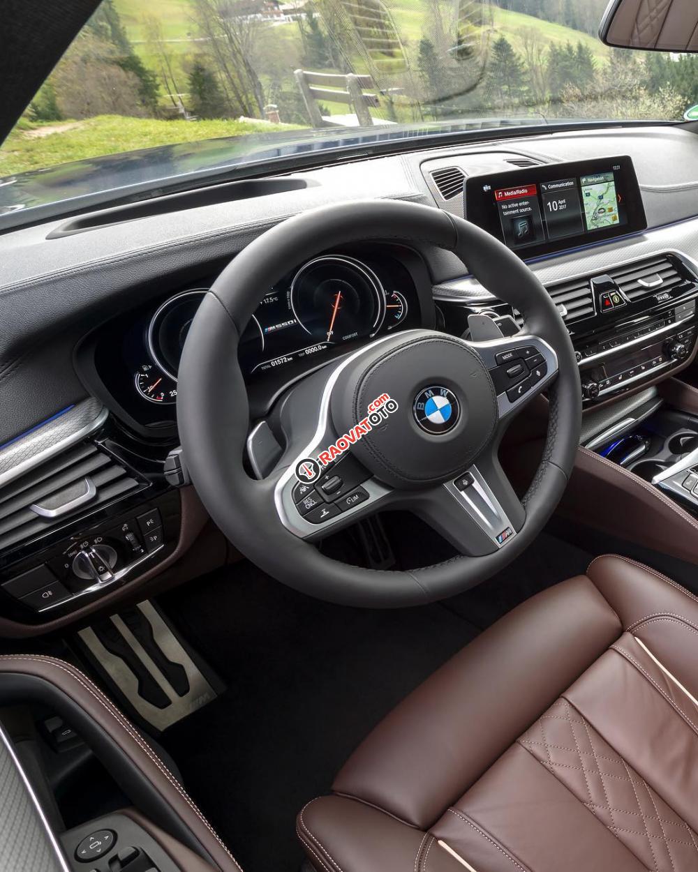 Cần bán BMW 5 Series G30 đời 2019, màu đen, xe nhập-2