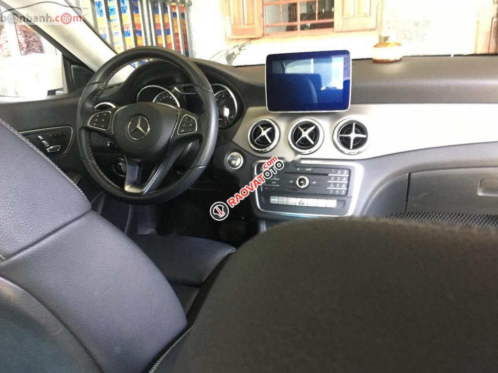 Bán Mercedes CLA200 2018, màu trắng, nhập khẩu, chính chủ-4