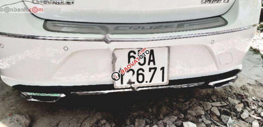 Bán Chevrolet Cruze LT 1.6L sản xuất 2016, màu trắng, số sàn, 435tr-2
