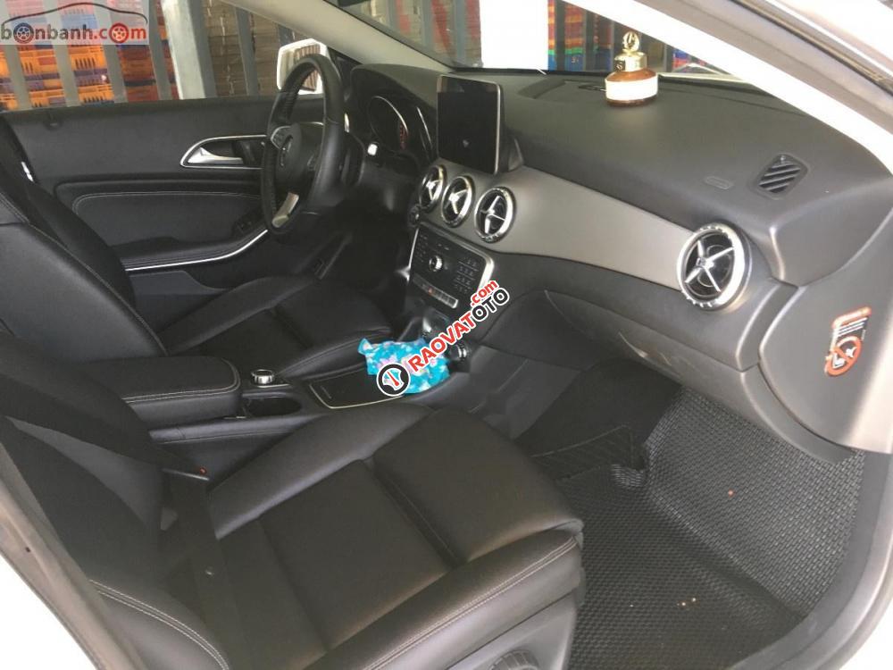 Bán Mercedes CLA200 2018, màu trắng, nhập khẩu, chính chủ-4