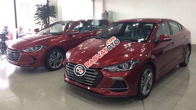 Cần bán xe Hyundai Elantra sản xuất 2019, màu đỏ-1