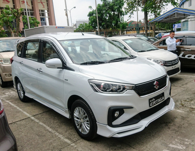 Suzuki Ertiga 2019 giá 499 triệu đồng đã có mặt tại đại lý, khách nghi bị cắt trang bị a1