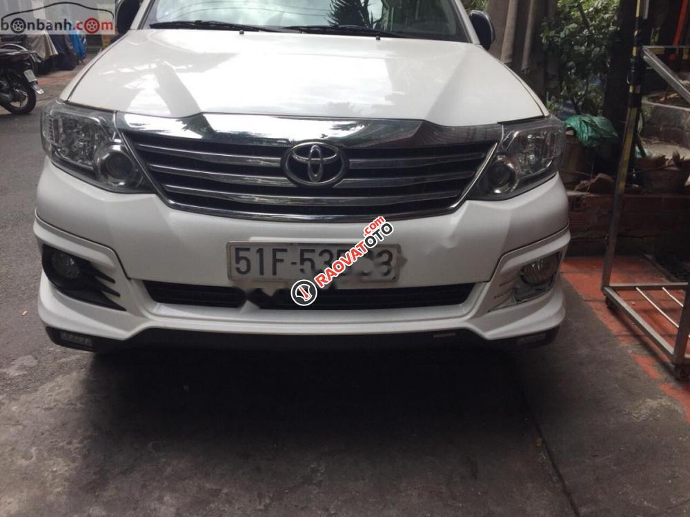 Cần bán gấp Toyota Fortuner TRD Sportivo 4x2 AT 2015, màu trắng -1