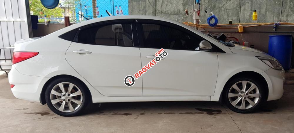 Bán Hyundai Accent 1.4 MT số sàn, đăng ký 2015, màu trắng xe nhập, 415 triệu-2